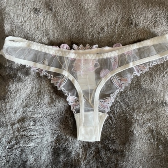 RED ** Embroidered G-string/Thong. Sheer BRIDAL G-String. Sexy sheer T… - Picture 4 of 12